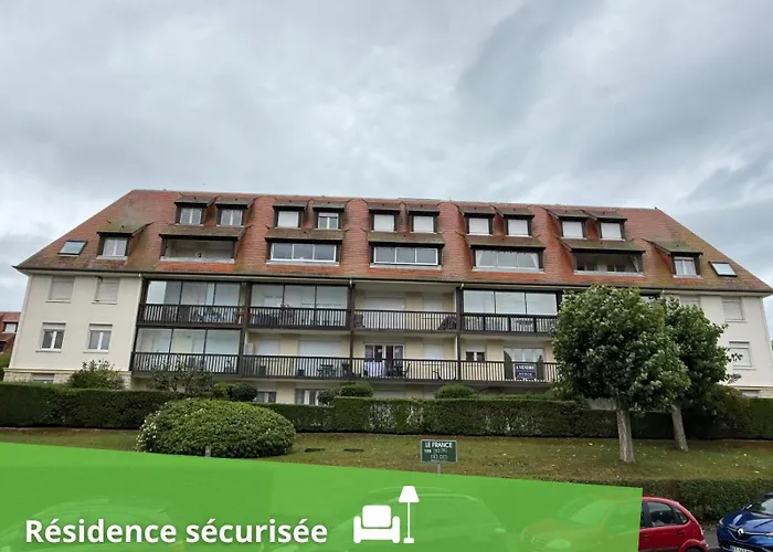 2 Bedrooms Seaside, Wifi & Linen, Equipped Kitchen *