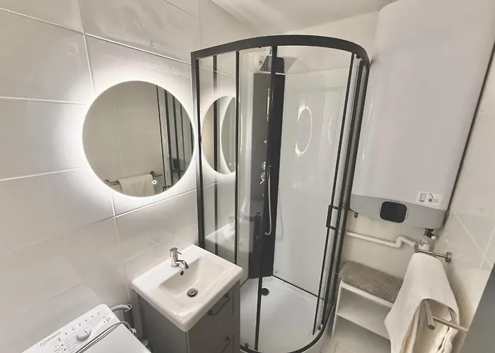 2 Bedrooms Seaside, Wifi & Linen, Equipped Kitchen 아파트 빌레쉬르메르