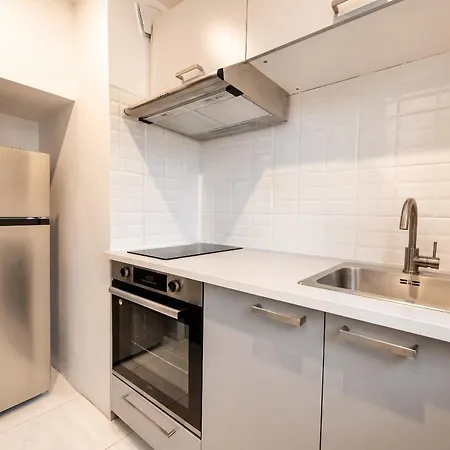 2 Bedrooms Seaside, Wifi & Linen, Equipped Kitchen Appartement